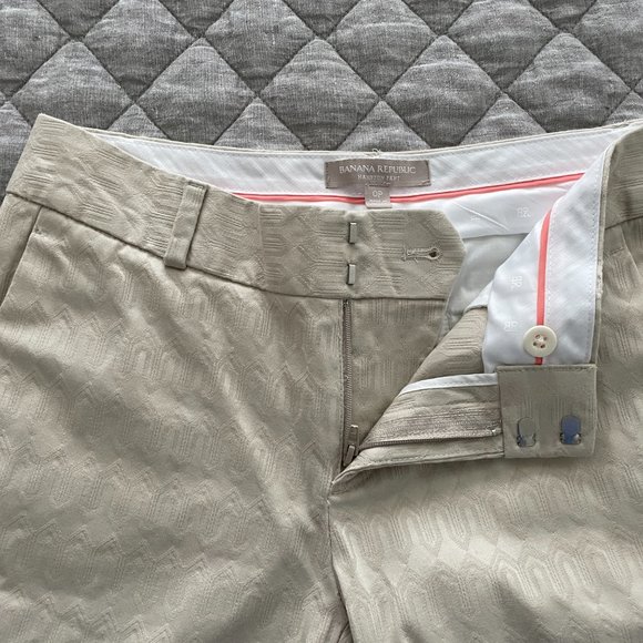 Banana Republic Hampton Fit Ivory Patterned Cropped/Ankle Pant, Size 0P - Picture 5 of 5